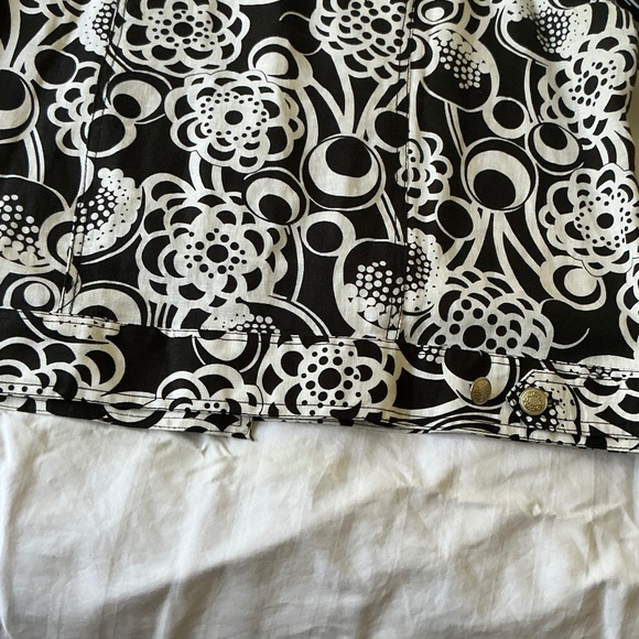 ANNE CARSON
Linen 2X Women’s Summer Jacket - Picture 9 of 12